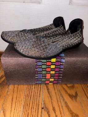 Bernie Mev Catwalk Bronze Pewter Woven Flats Size 37 New in Box